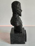 Borstbeeldje op marmeren sokkel, Antiek en Kunst, Ophalen of Verzenden, Brons