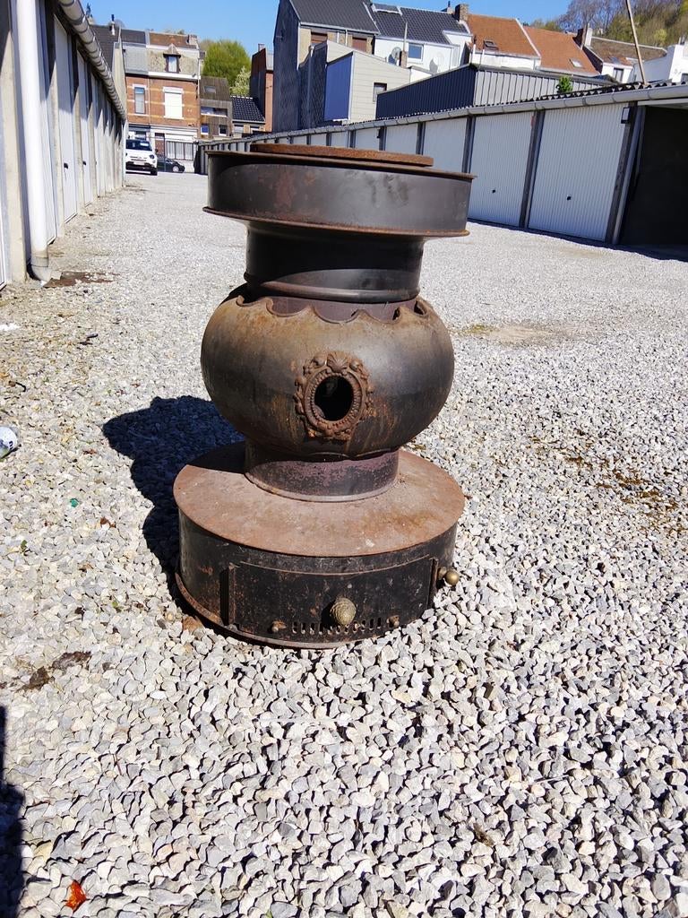 Poêle brûle tout 250€, Jardin & Terrasse, Vases de jardin, Enlèvement