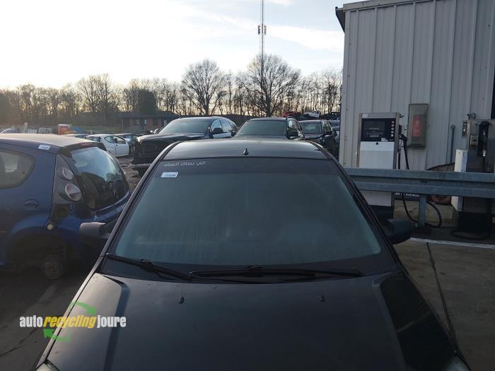 Pare-brise d'un Ford Fiesta, Autos : Pièces & Accessoires, -, -, 3 mois de garantie, -