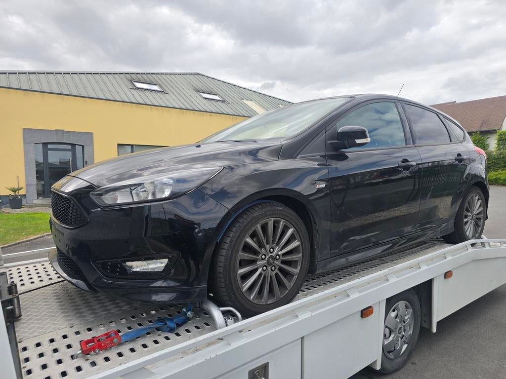 Ford focus 2018 KAPOT, Focus, Stof, Zwart, Handgeschakeld