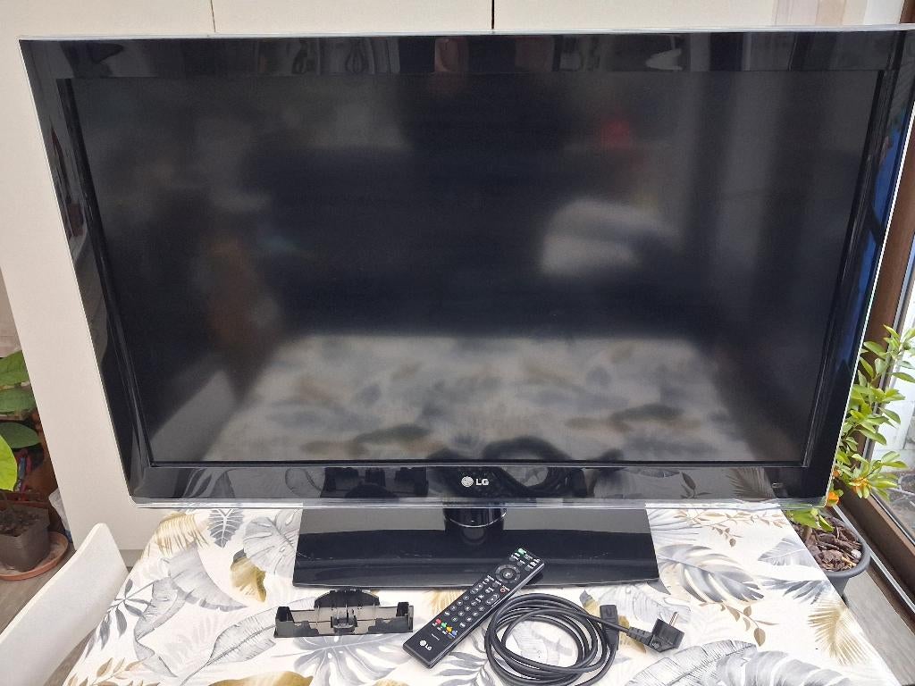 Télévision LG 43 pouces, TV, Hi-fi & Vidéo, LCD, 120 Hz, Comme neuf, Enlèvement