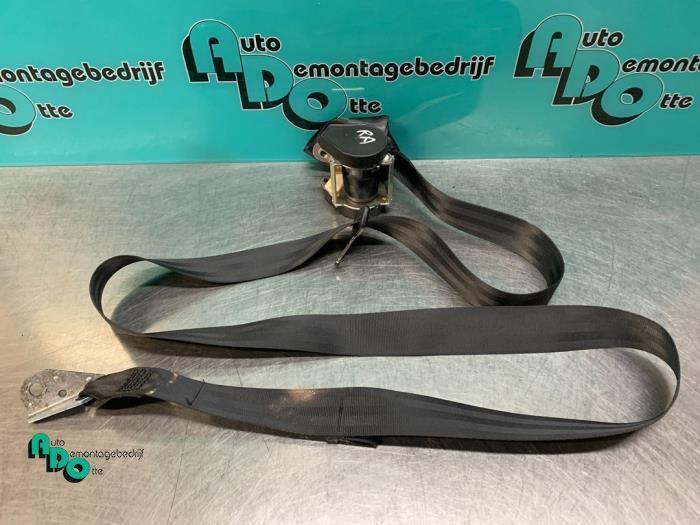 Veiligheidsgordel rechts-achter van een Volkswagen Golf (Gol, Auto-onderdelen, Interieur en Bekleding, Volkswagen, Gebruikt, 3 maanden garantie