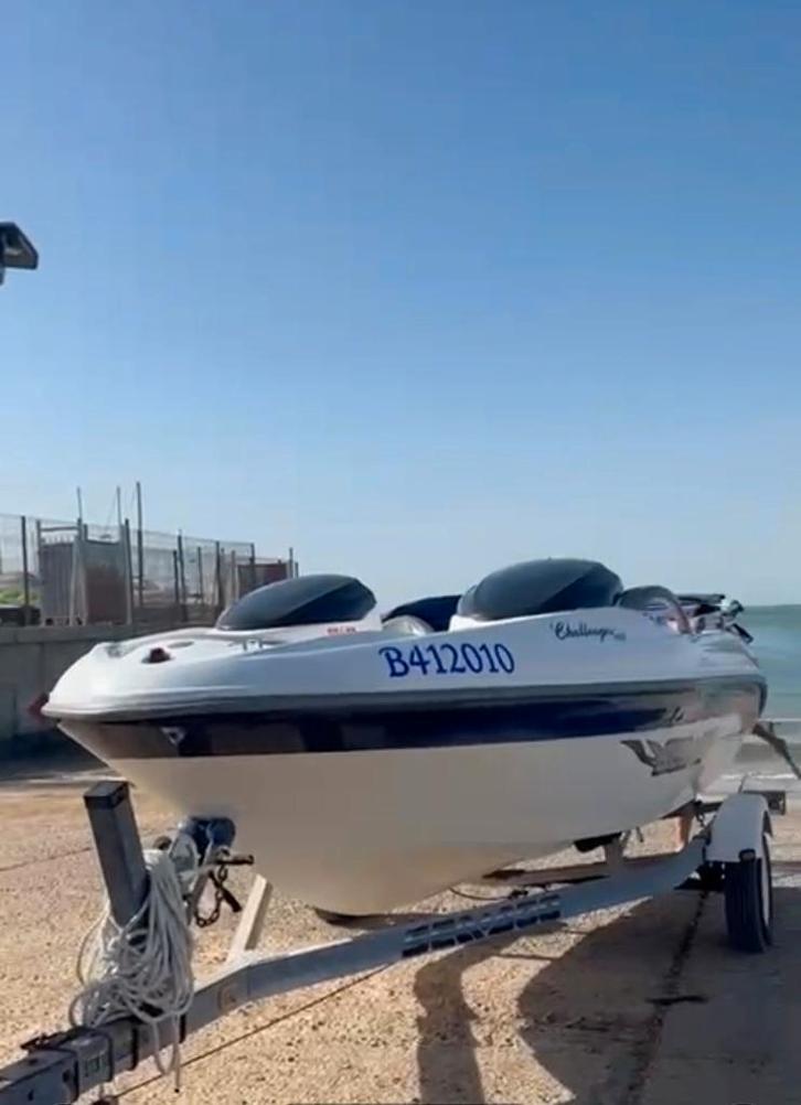 Seadoo Challenger Jet Boat, Sports nautiques & Bateaux, Speedboat, Utilisé, 3 à 6 mètres, Essence, 200 ch ou plus, Polyester, Moteur in-bord