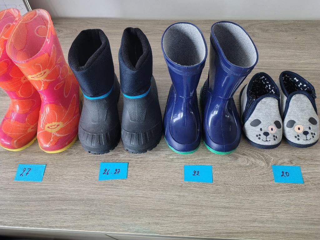 kinderschoenen, sandalen en laarsjes, Kinderen en Baby's, Babykleding | Schoentjes en Sokjes, Ophalen of Verzenden, Laarsjes