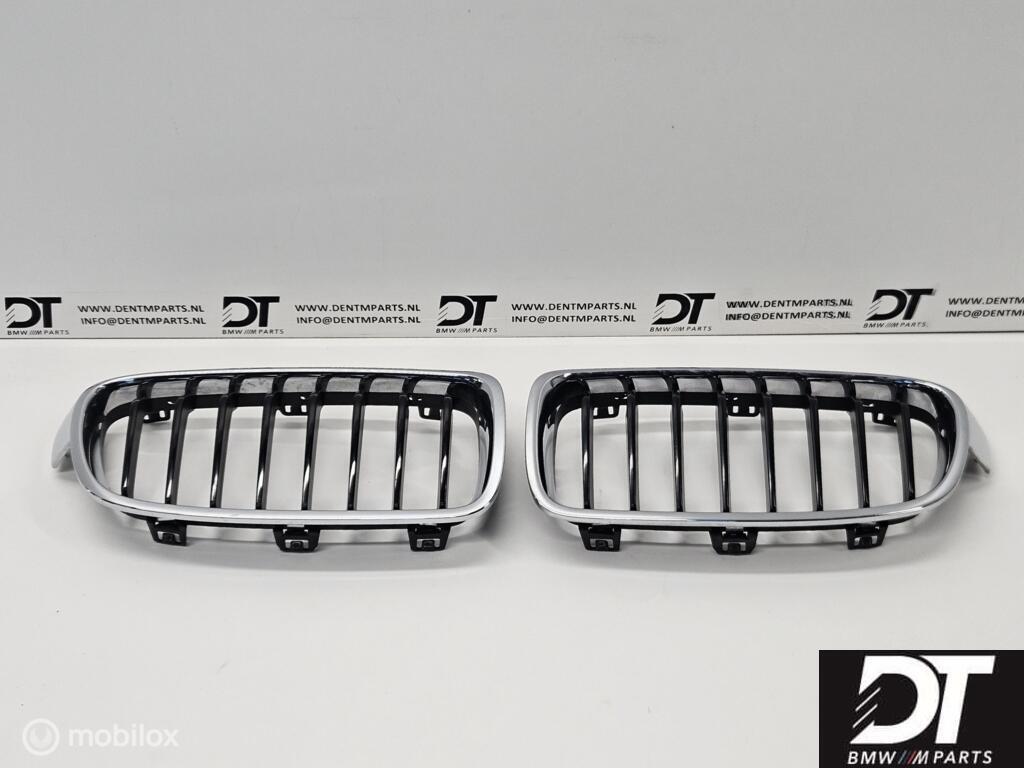 Grille set BMW 3-serie F30 F31 F35 51137260497 51137260498, Gebruikt, Ophalen of Verzenden, BMW, BMW