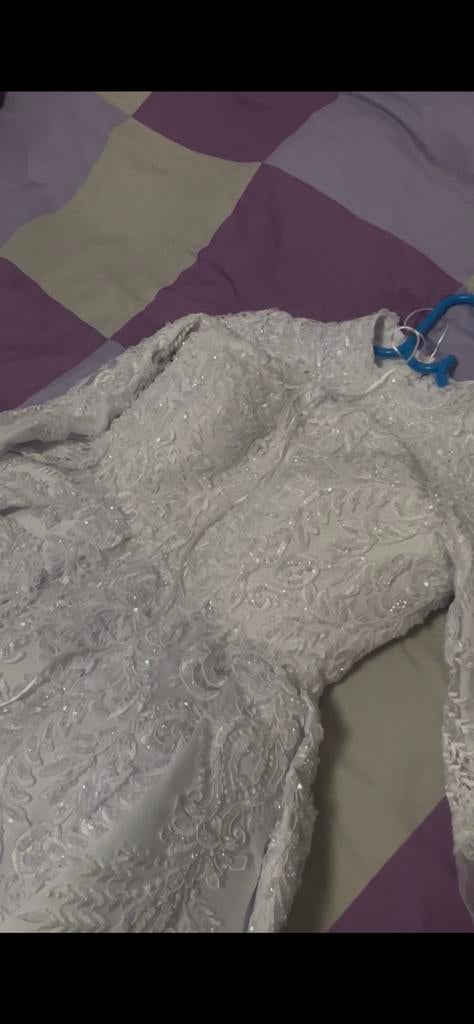 Robe de mariée, Vêtements | Femmes, Robes, Enlèvement, Comme neuf