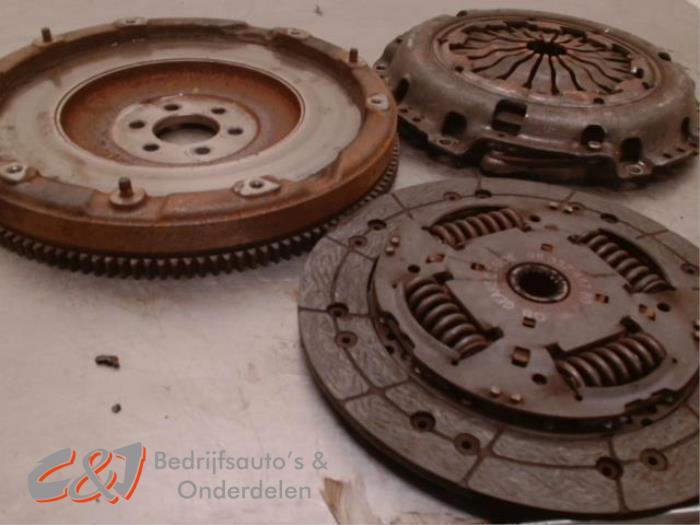 Volant moteur d'un Opel Combo, Autos : Pièces & Accessoires, -, Opel, 3 mois de garantie, Utilisé