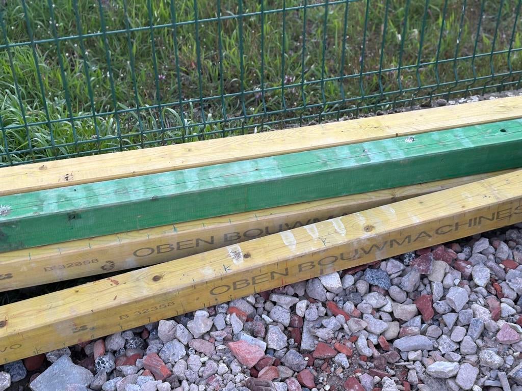 4 stuks metselprofielen 9 op 9 als nieuw, Ophalen, Zo goed als nieuw