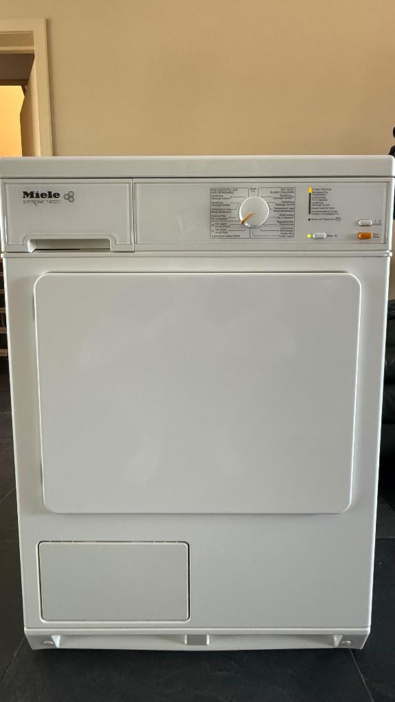 Droogkast Miele T4222C – goed werkend, Ophalen, Gebruikt, Voorlader, Energieklasse A of zuiniger
