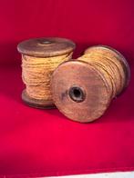 Brocante houten klossen met touw., Ophalen of Verzenden