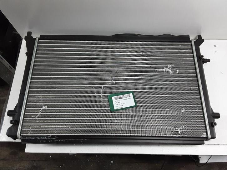RADIATEUR Volkswagen Golf V (1K1) (1K0121251P), Auto-onderdelen, Airco en Verwarming, Volkswagen, Gebruikt
