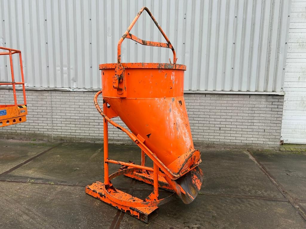 Eichinger 1021.8 staande betonkubel met vorkslede 500L, Divers, Divers Autre, Utilisé, Enlèvement