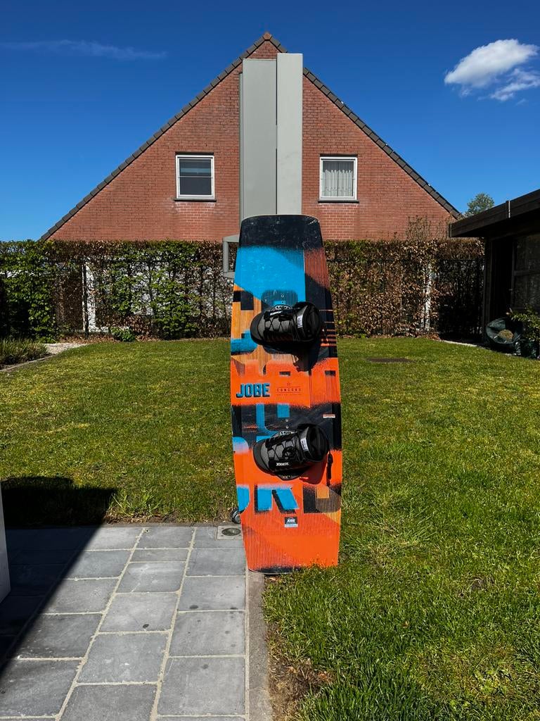 Wakeboard Job 133, Enlèvement, Comme neuf