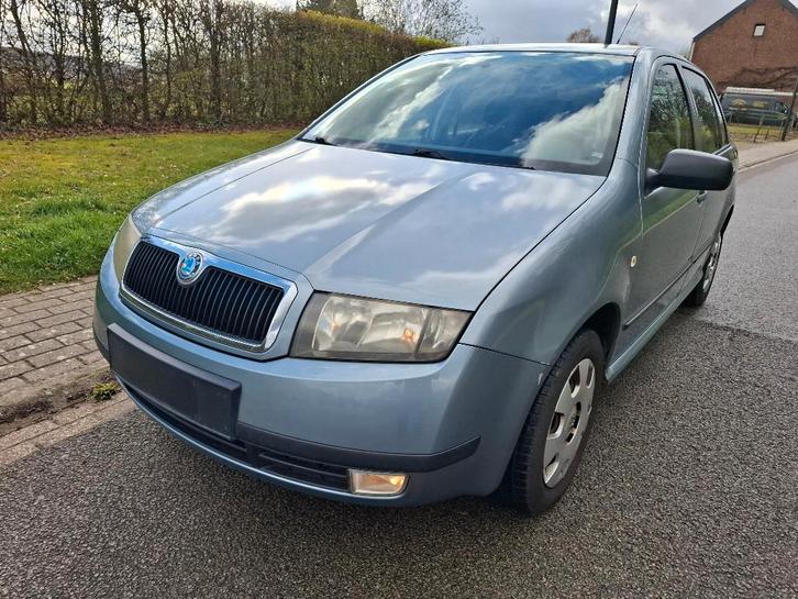 Skoda Fabia 1.2i 55 Ch Essence 5 Portes, Autos, Skoda, Particulier, Fabia, ABS, Airbags, Verrouillage central, Vitres électriques