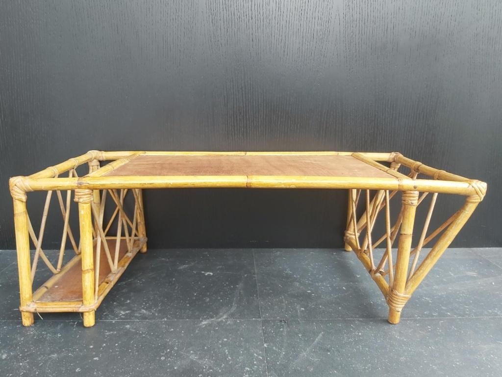 Mooie vintage rotan bijzettafel / bedtafel / coffeetable, Huis en Inrichting, Tafels | Bijzettafels, Ophalen, Zo goed als nieuw