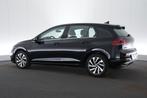 (2DQG229) VOLKSWAGEN GOLF VIII, Auto's, Gebruikt, Alcantara, Zwart, 5 deurs