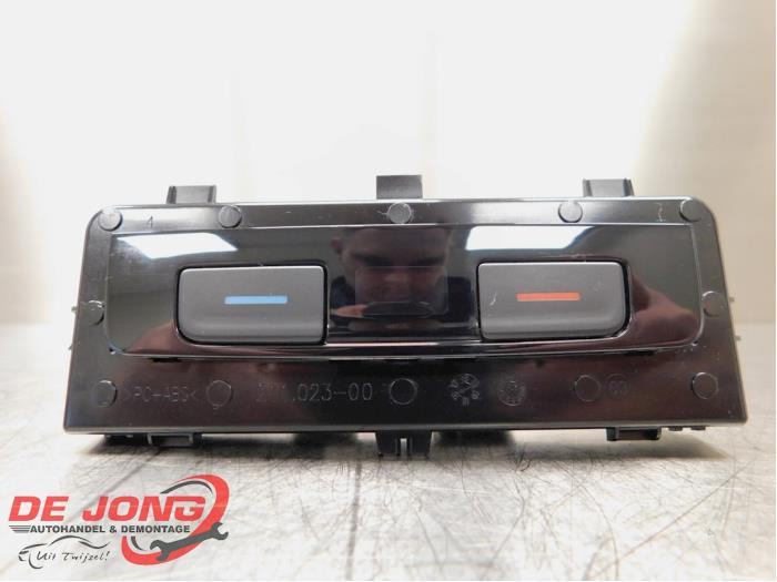 Panneau de commandes chauffage d'un Volkswagen Tiguan, Autos : Pièces & Accessoires, Volkswagen, -, 3 mois de garantie, Utilisé