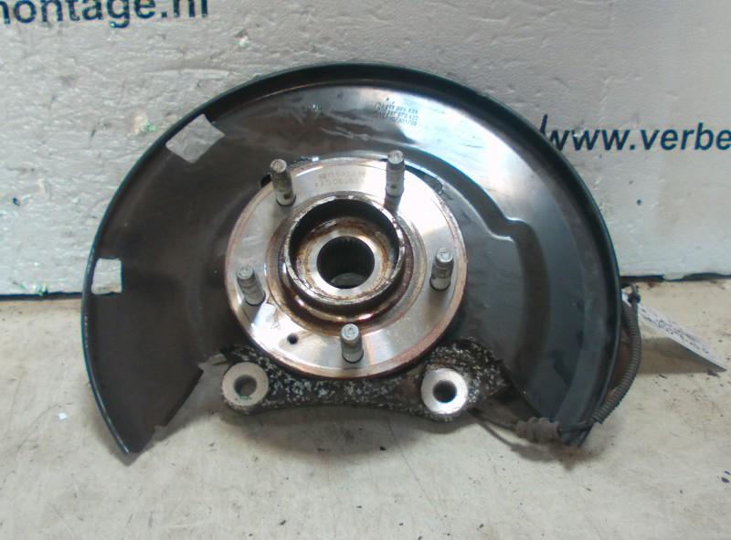 FUSEE RECHTS VOOR Opel Astra J GTC (PD2 / PF2), Gebruikt, Opel