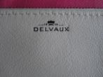 DELVAUX Portefeuille pochette + porte clé écru siglé, Bijoux, Sacs & Beauté, Sacs | Sacs Femme, Envoi, Blanc