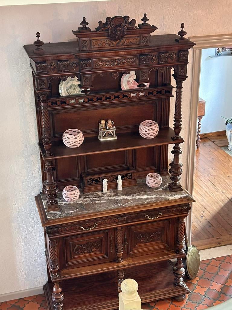 Antieke buffetkast met marmer, Enlèvement