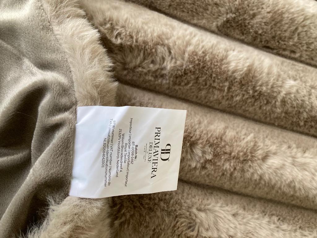 Sprei, Beige, Ophalen of Verzenden, Deken of Dekbed, Nieuw