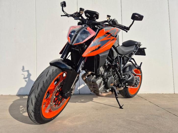 KTM 1290 SUPER DUKE R met garantie en keuring, Motoren, Motoren | KTM, Particulier, Naked bike, meer dan 35 kW, 2 cilinders, Motorrijbewijs A