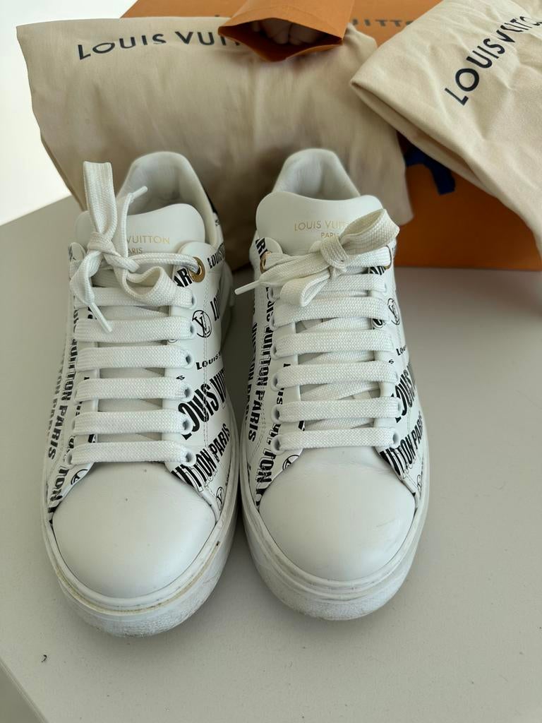Sneakers Louis Vuitton, Kleding | Dames, Wit, Ophalen of Verzenden, Zo goed als nieuw, Sneakers