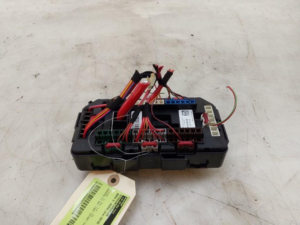 DISTRIBUTEUR BMW 3 serie Touring (F31) (|9224879|), Autos : Pièces & Accessoires, Utilisé, BMW, Petuelring 130
80809  München, DE