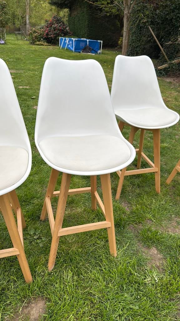 Witte barkrukken 4 stuks, Huis en Inrichting, Barkrukken, Ophalen, Gebruikt, 60 tot 90 cm, Leer