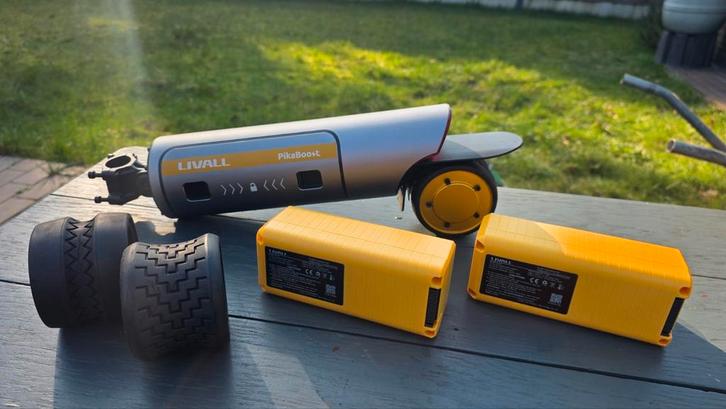 Livall Pikaboost 2 electric bike conversion kit + extras, Fietsen en Brommers, Elektrische fietsen, Ophalen