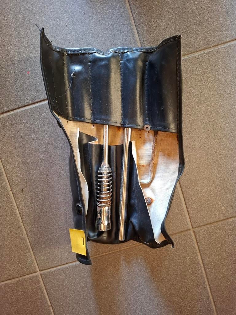 Trousse à outils Porsche 944, Autos : Pièces & Accessoires, Enlèvement, Porsche