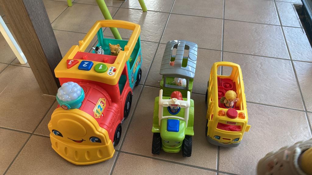 Fisher price - boerderij, tractor, schoolbus, dierentrein, Ophalen, Zo goed als nieuw