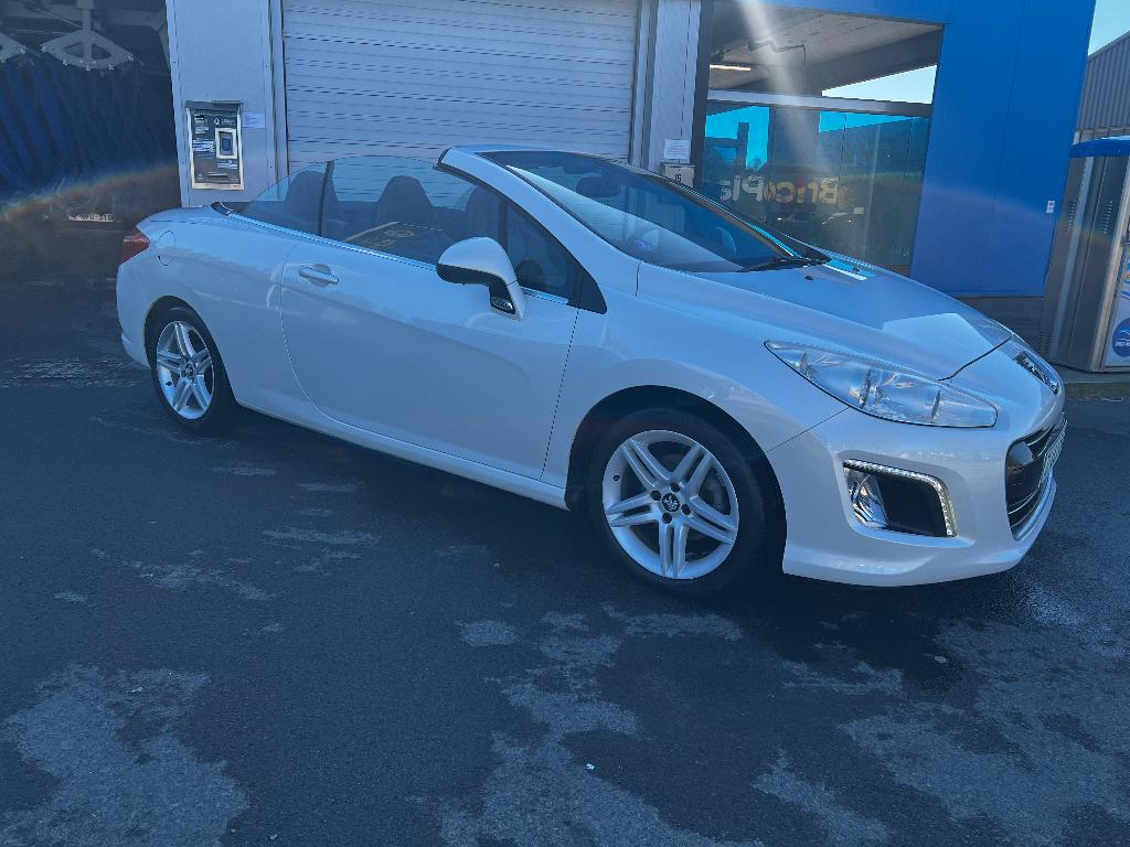 peugeot 308 caberolet in topuitvoering fulle optie, Auto's, Peugeot, Bedrijf, Te koop, Airbags, Airconditioning, Bluetooth, Boordcomputer