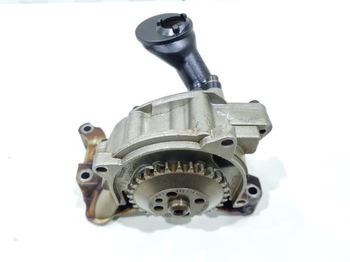 Pompe à huile d'un Volkswagen Passat, Autos : Pièces & Accessoires, Moteurs & Accessoires, Volkswagen, Utilisé, 3 mois de garantie