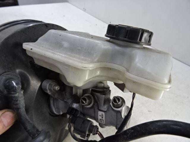 HOOFDREMCILINDER Volkswagen Golf VII (AUA) (01-2012/03-2021), Gebruikt, Volkswagen