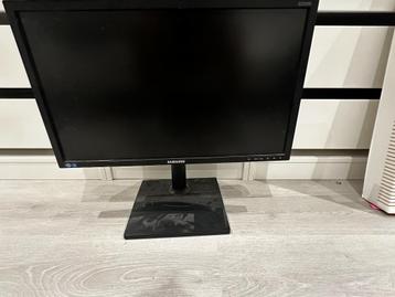 Samsung 23 inch full Hd scherm beschikbaar voor biedingen