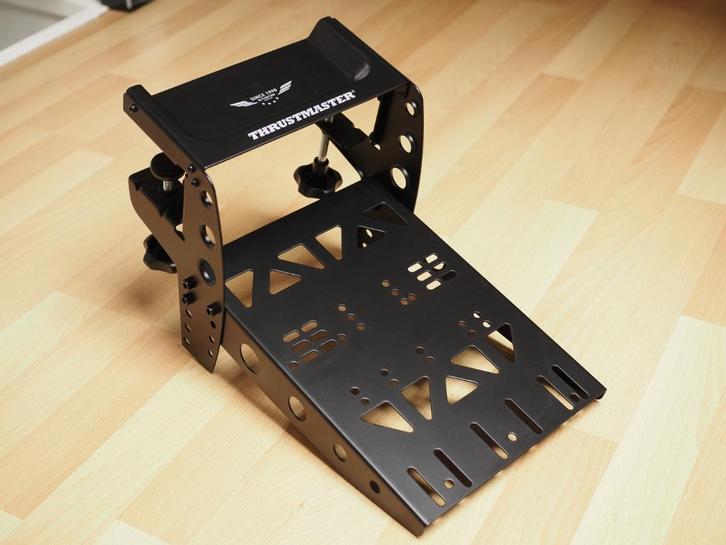 Support joystick/throttle TM Flying Clamp, Informatique & Logiciels, Joysticks, Utilisé, Enlèvement ou Envoi