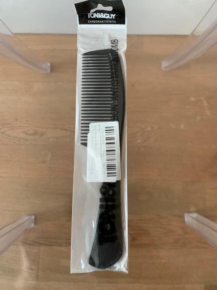 Tony&Guy Carbon antistatische zwarte kam, Handtassen en Accessoires, Uiterlijk | Cosmetica en Make-up, Zo goed als nieuw, Accessoires