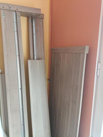 Mooi houten bedframe 160x 200 beschikbaar voor biedingen