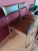 Bruin lederen stoelen (Tavo), Enlèvement, Brun