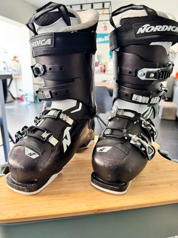 Nordica skibotten beschikbaar voor biedingen