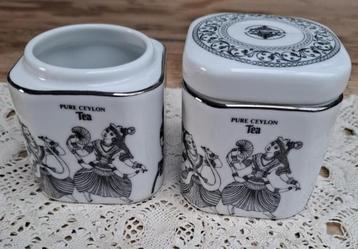 2 MLESNA porseleinen thee busjes, 1 zonder deksel beschikbaar voor biedingen