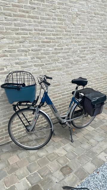 Electrische damesfoets Giant, Enlèvement, Comme neuf, 30 à 50 km par batterie, Giant