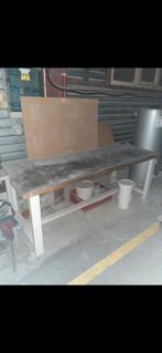 Etablis table de travail lista, Ophalen