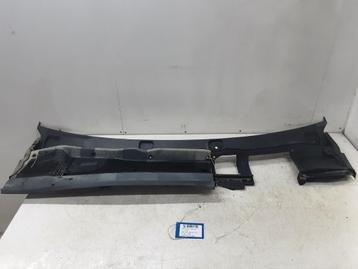 GARNITURES WINDSHIELD Jaguar E-Pace (01-2017/-), Utilisé, Avant, Jaguar