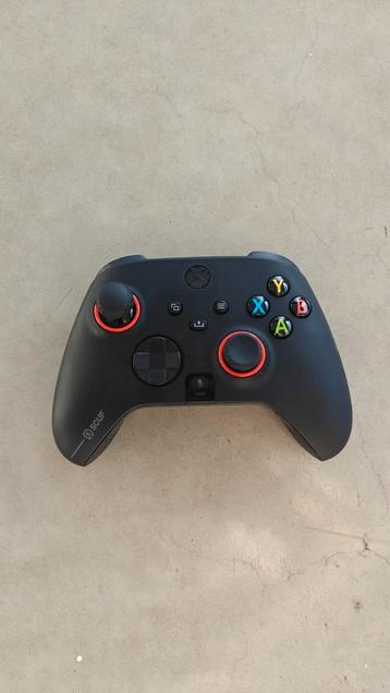 Scuf Instinct Pro-controller  beschikbaar voor biedingen