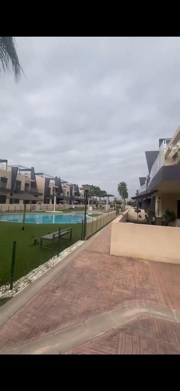 Bungalow recent a vendre sur le bord de mer en espagne beschikbaar voor biedingen