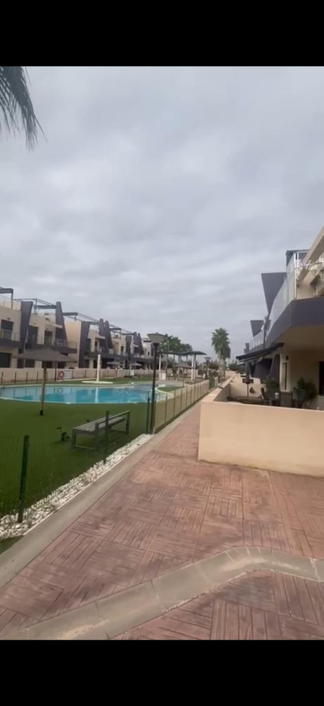 Bungalow recent a vendre sur le bord de mer en espagne, Immo, Buitenland, Spanje, Appartement, Dorp