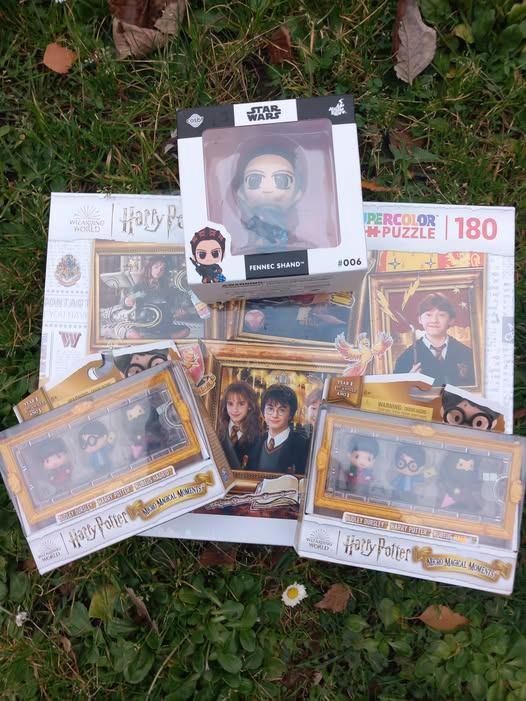 Lot Star Wars en Harry potter merchandise in verpakkingn, Collections, Harry Potter, Neuf, Figurine, Enlèvement ou Envoi