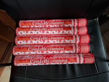 5 Canons à Confettis en forme de Cœurs beschikbaar voor biedingen